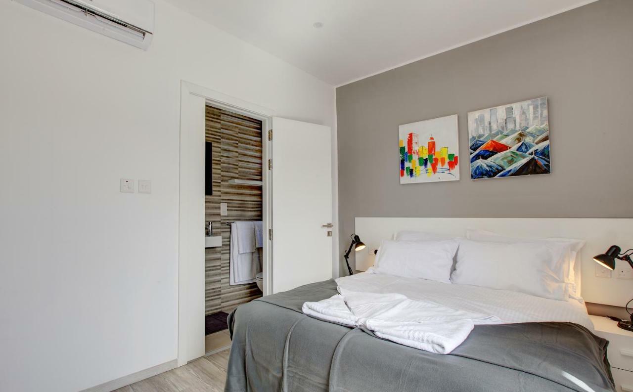 Villa Arjuza - Private Self Catering Bedrooms With Bathroom Is-Swieqi Exteriér fotografie